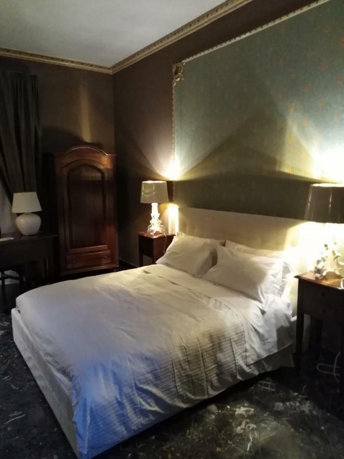 Neathon Rooms Noto Exterior photo